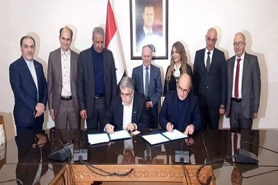 توقيع اتفاقية  بين جامعة دمشق والمركز الاكاديمي للتربية والثقافة والبحوث الإيراني